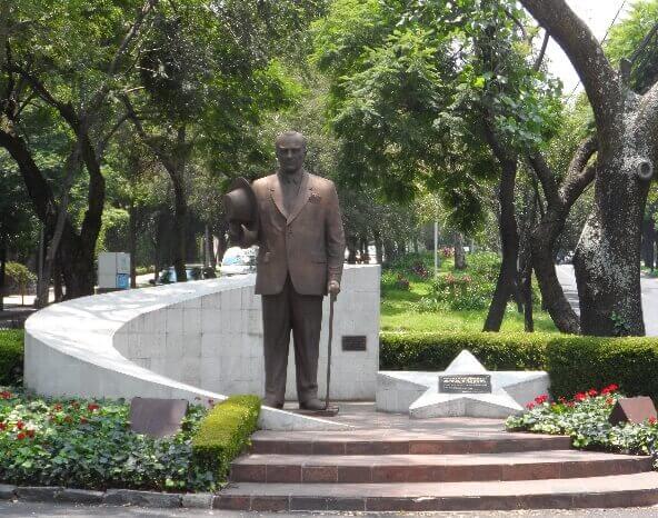 Atatürk'ün Anıtının Bulunduğu Ülkeler