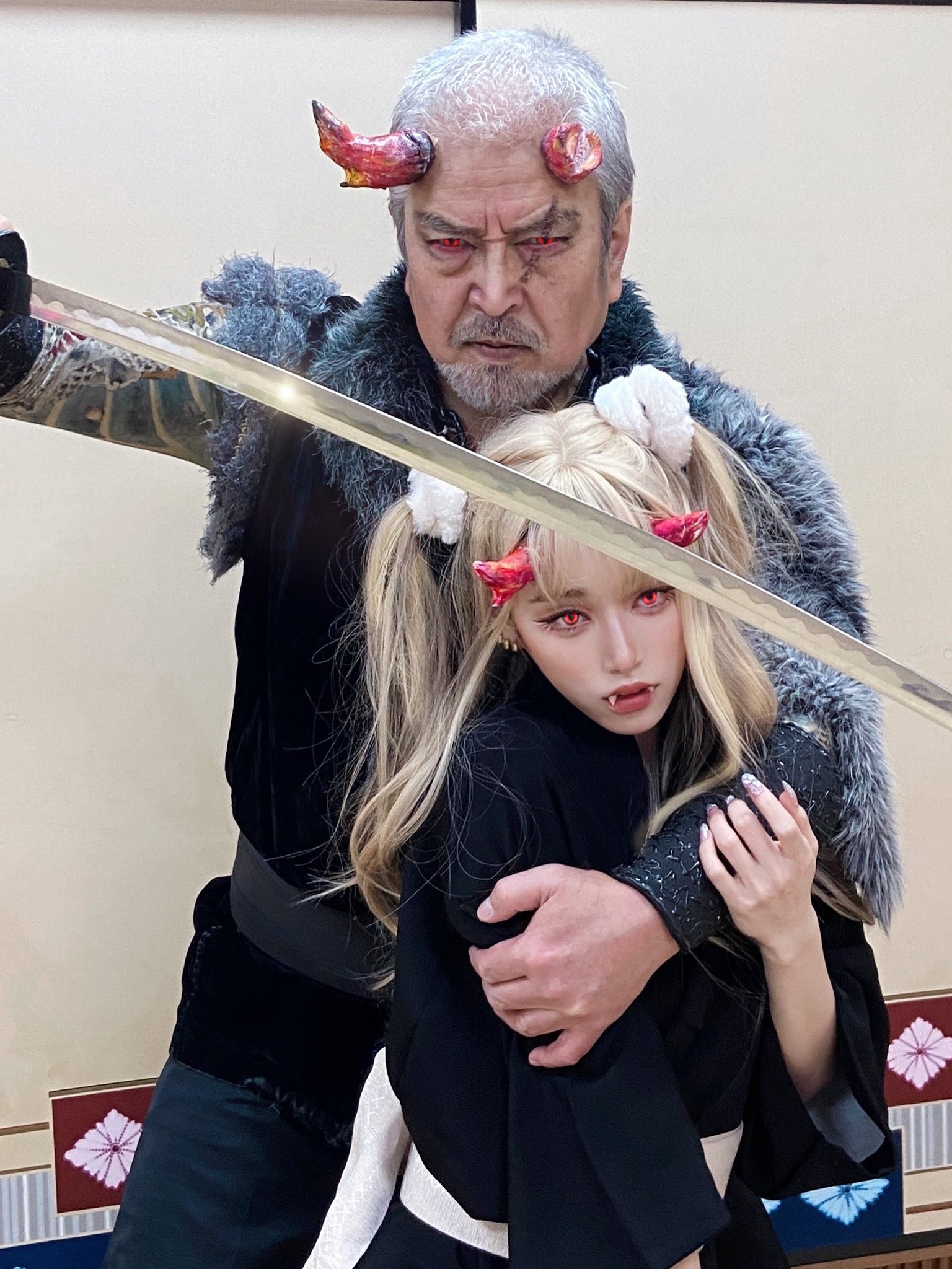 Cosplay Yapan Baba-Kız Çifti Viral Oldu