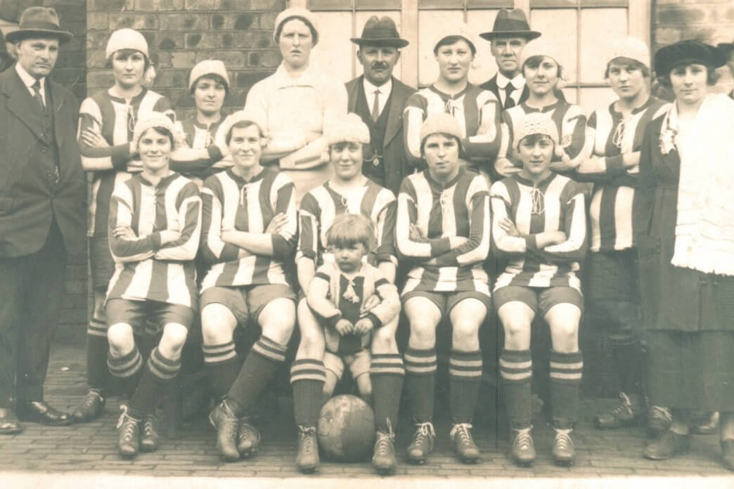 Kadınların Asırlık Futbol Tarihi