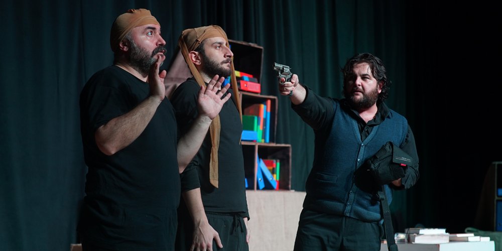 'En Büyük Haber' Tiyatro Oyunu