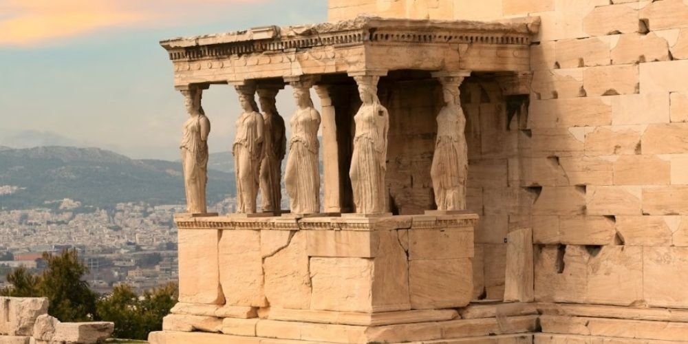 Antik Yunan'ın Işık Tanrısı'na Adanmış Efsanevi Yapı: Apollo Tapınağı